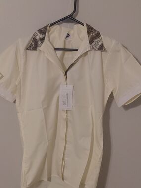 Cream Short-Sleeve Button-Down Shirt with Paisley-Trim Collar